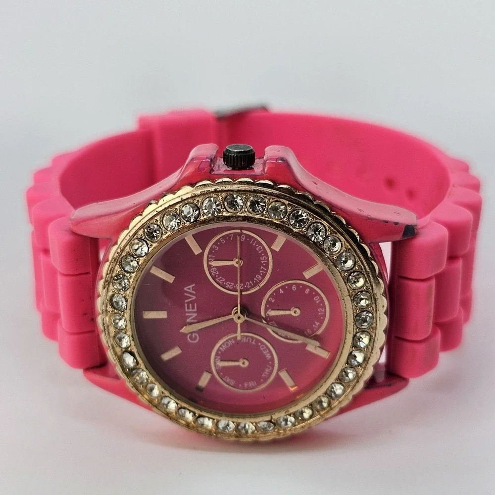 40MM Women's Watch Pink Dial Crystal Bezel Pink Plastic Band Straps‎ New Battery